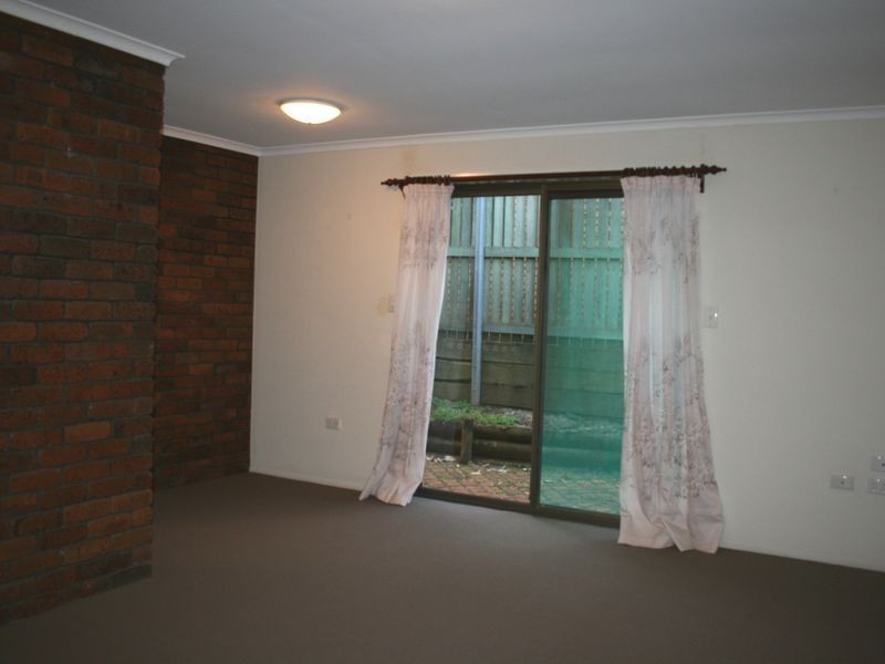 11 Shiraz Crt, Wilsonton QLD 4350