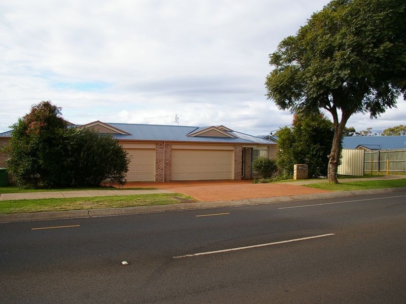 394 West Street, Kearneys Spring QLD 4350