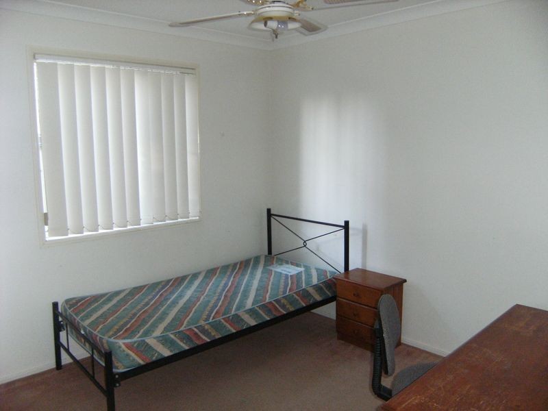 394 West Street, Kearneys Spring QLD 4350