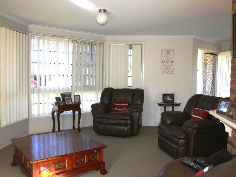 9 Melway Crescent, Harristown QLD 4350