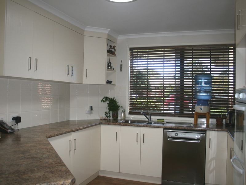 9 Melway Crescent, Harristown QLD 4350