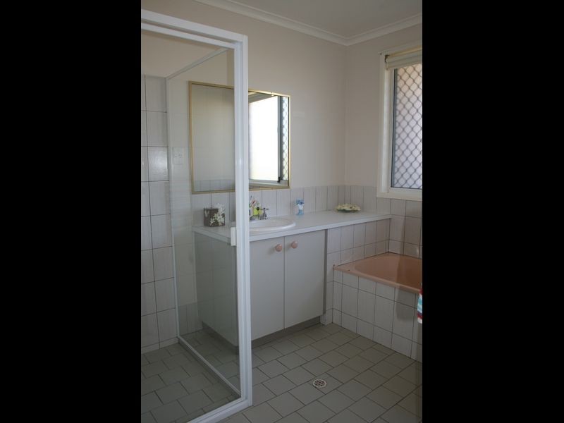 9 Melway Crescent, Harristown QLD 4350