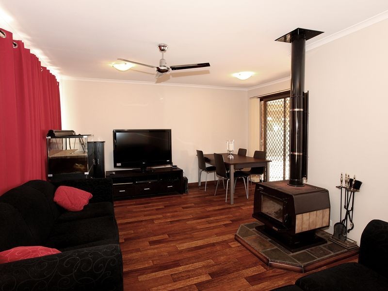 8 Queen Street, Kingsthorpe QLD 4400