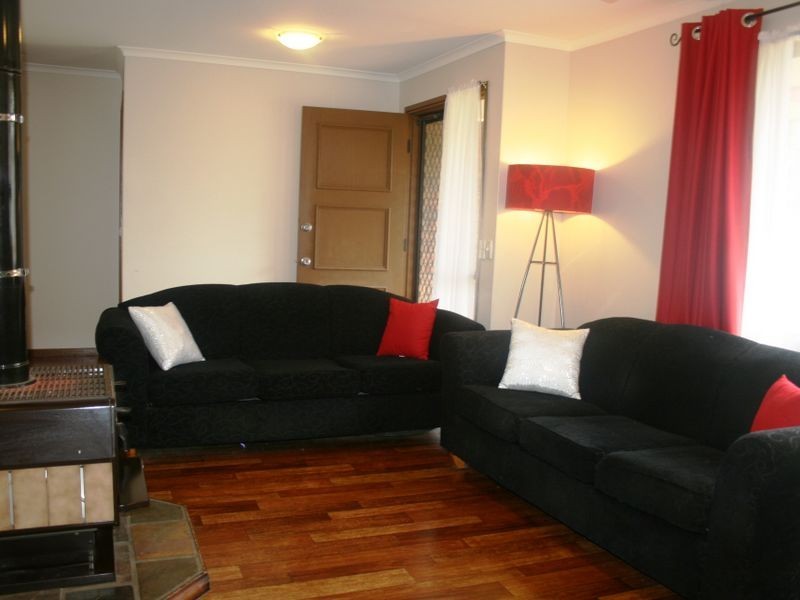 8 Queen Street, Kingsthorpe QLD 4400