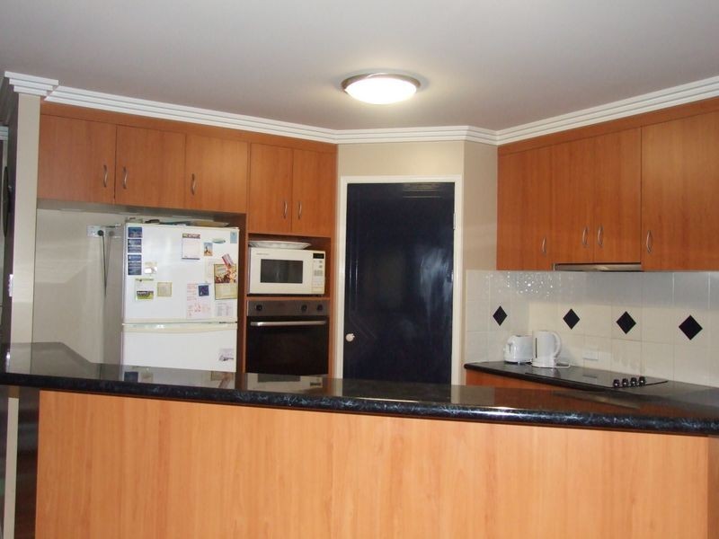 22 Scullin Street, Middle Ridge QLD 4350