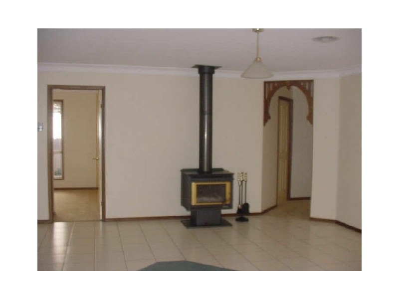 25 Dandelion Drive, Middle Ridge QLD 4350