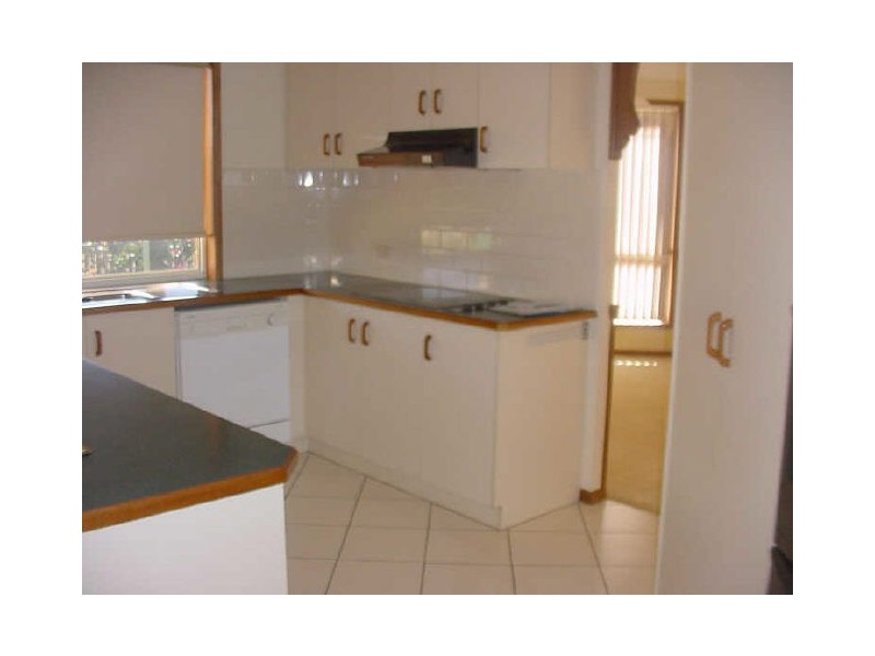 25 Dandelion Drive, Middle Ridge QLD 4350