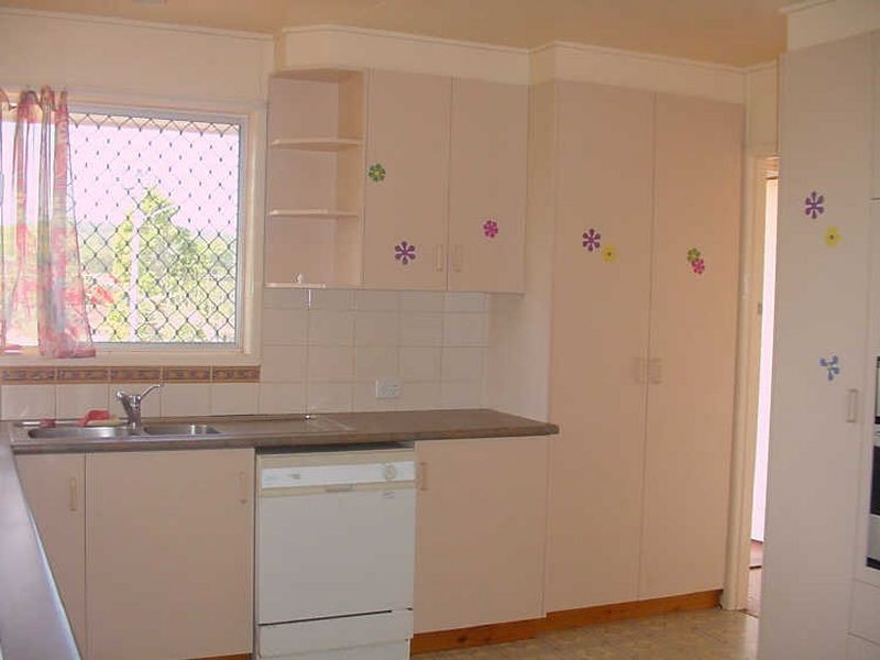 8 Veronica Court, Centenary Heights QLD 4350