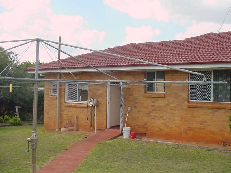 8 Veronica Court, Centenary Heights QLD 4350