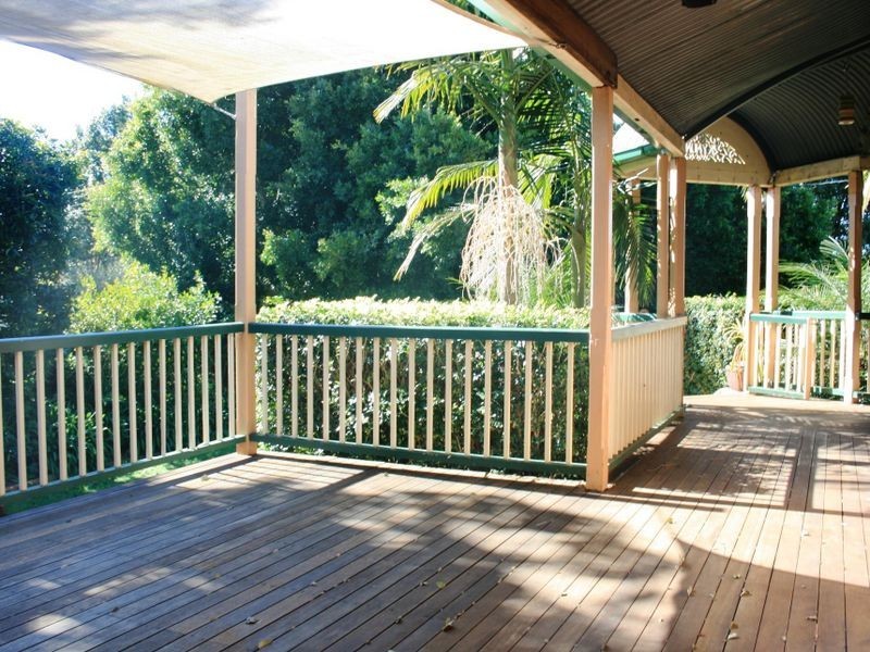 13 Warra Street, Newtown QLD 4350