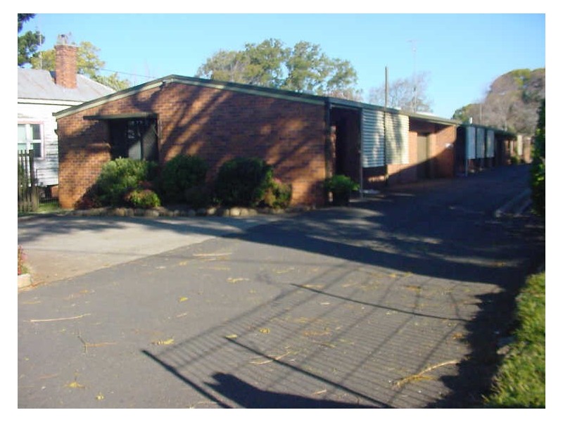 1/186a Campbell Street, Newtown QLD 4350