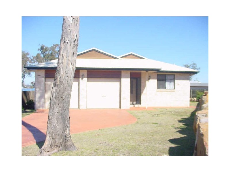 9 Conquest Court, Wilsonton QLD 4350