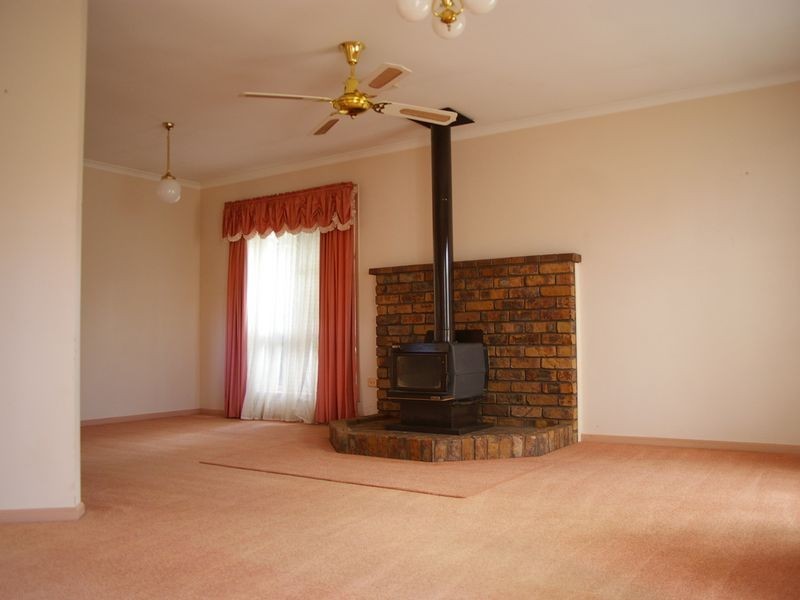 422 Stenner Street, Kearneys Spring QLD 4350