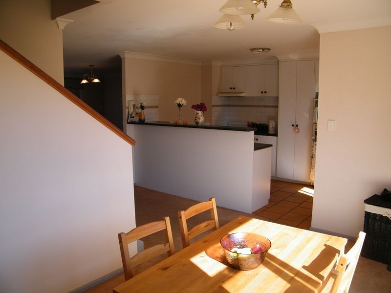 4/1 Beer Court, Kearneys Spring QLD 4350