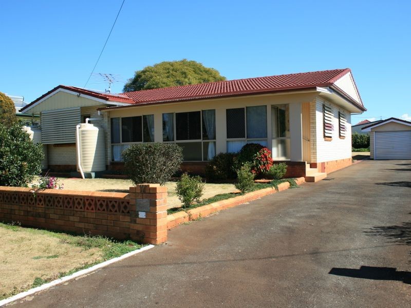 11 Merritt Street, Harristown QLD 4350