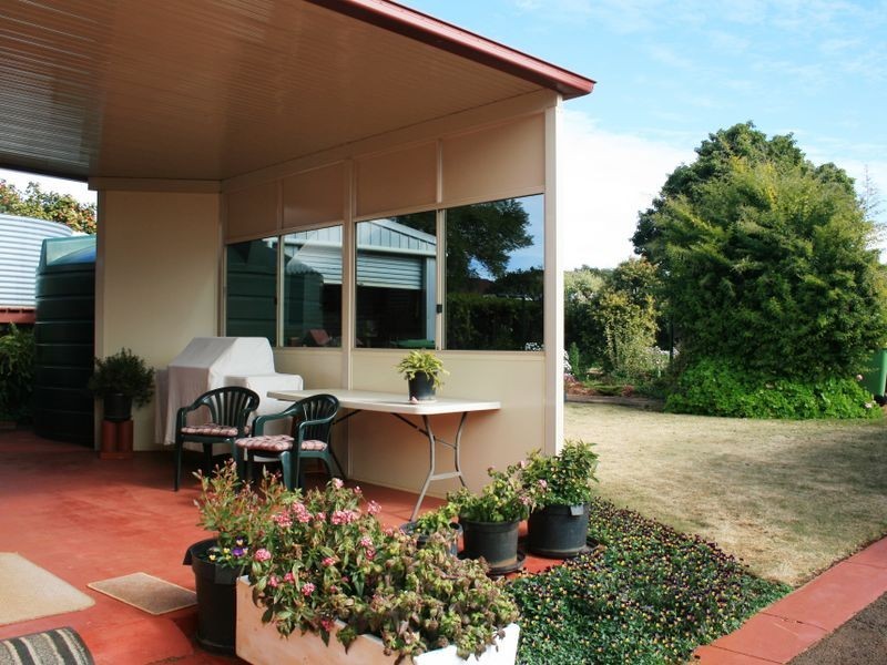 11 Merritt Street, Harristown QLD 4350