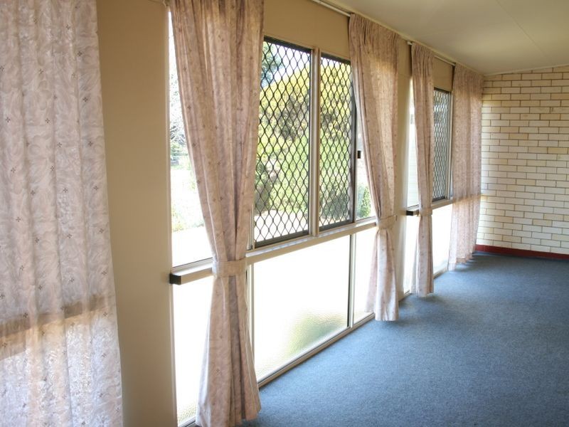 11 Merritt Street, Harristown QLD 4350