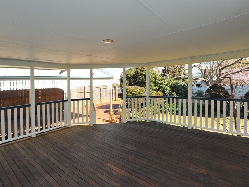 26A Curzon Street, East Toowoomba QLD 4350