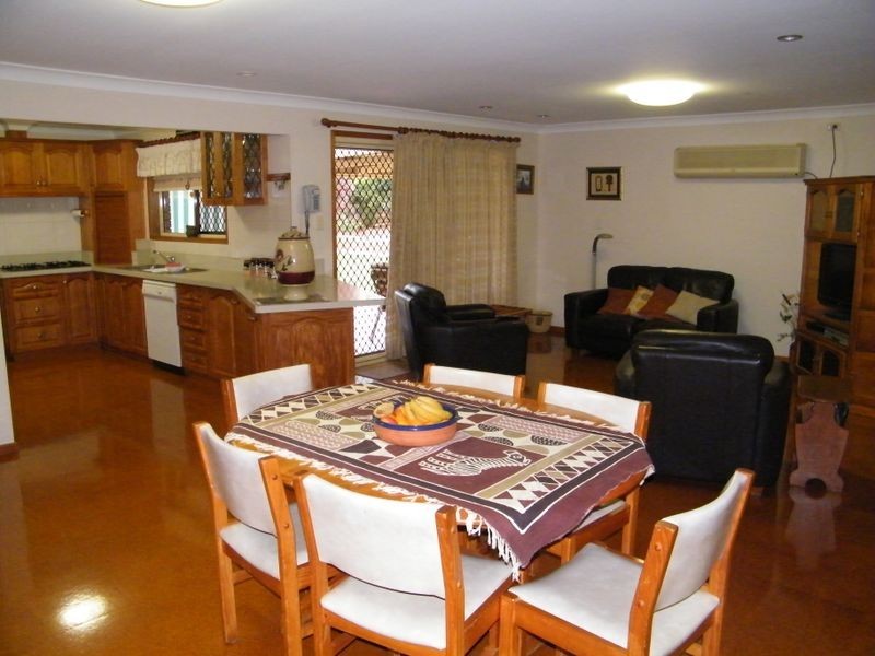 2 Gouldson Drive, Kearneys Spring QLD 4350