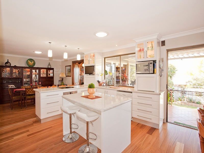 8 Cullen Street, Rockville QLD 4350