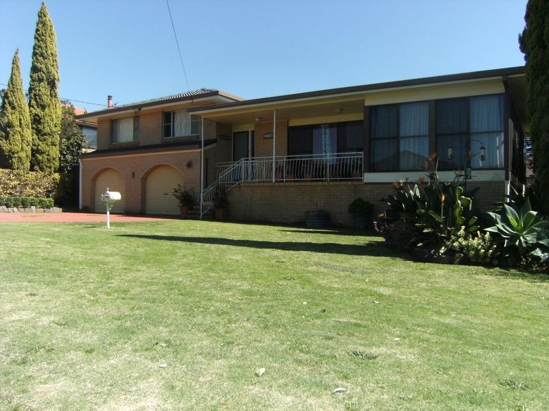 9 Homestead Avenue, Harristown QLD 4350