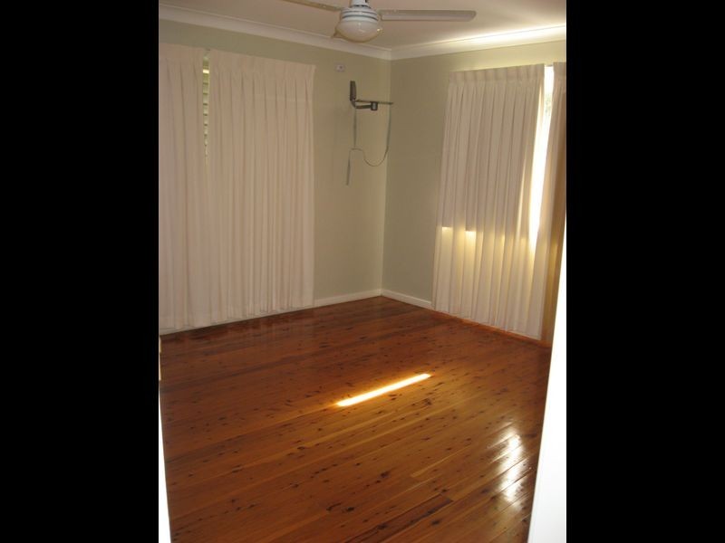 9 Homestead Avenue, Harristown QLD 4350