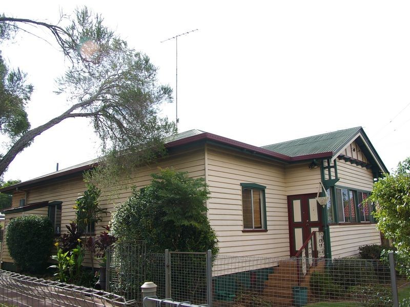 173 West Street, Newtown QLD 4350