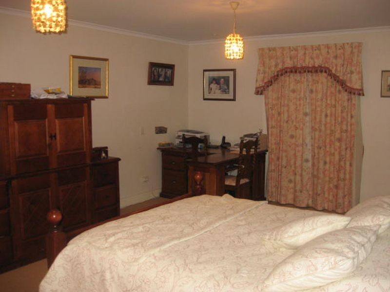 17 East St, East Toowoomba QLD 4350