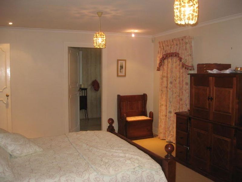 17 East St, East Toowoomba QLD 4350