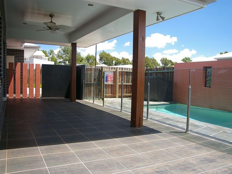 24/21 Andersson Court, Highfields QLD 4352