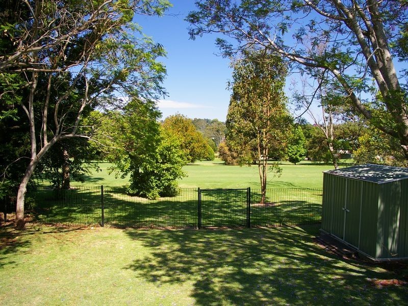 9 Winifred Street, South Toowoomba QLD 4350