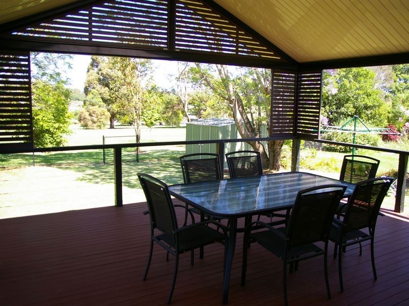9 Winifred Street, South Toowoomba QLD 4350