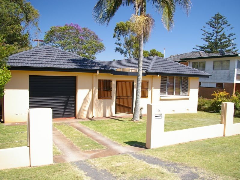 9 Winifred Street, South Toowoomba QLD 4350