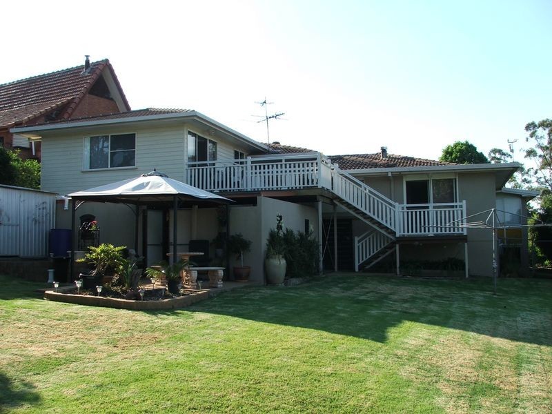 35 Murphys Cr Rd, Blue Mountain Heights QLD 4350