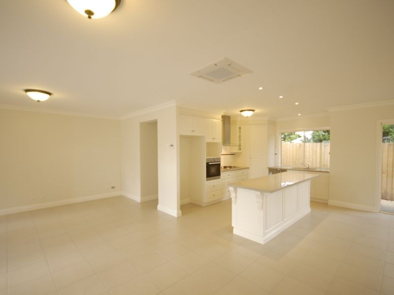 3/82 Curzon Street, East Toowoomba QLD 4350