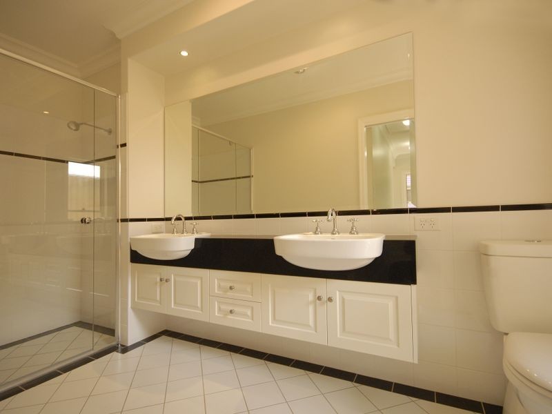 4/82 Curzon Street, East Toowoomba QLD 4350