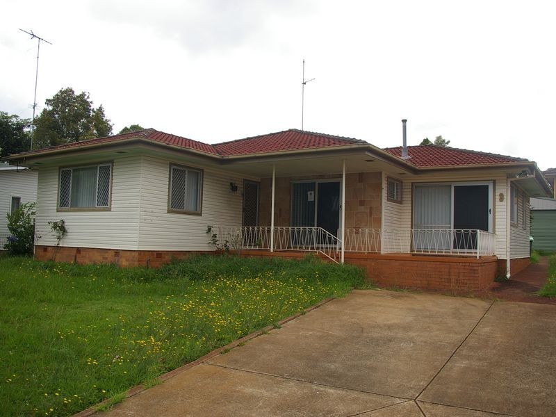 9 Klein Street, South Toowoomba QLD 4350