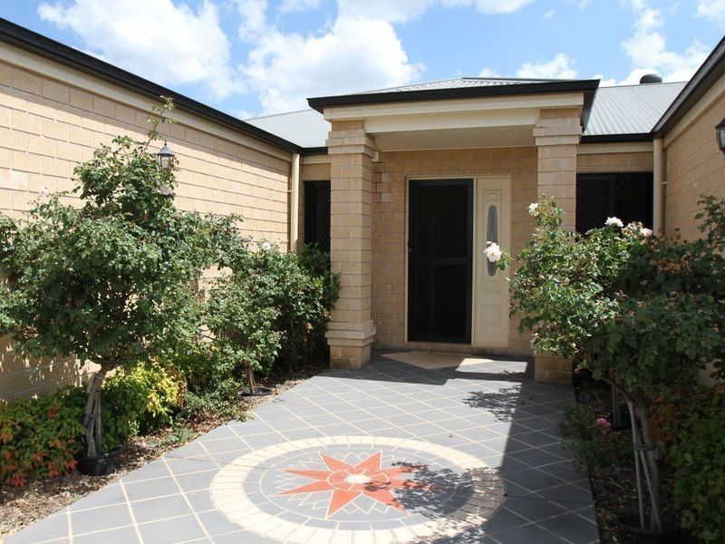 51 Peters Road, Acland QLD 4401