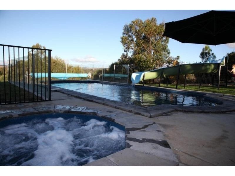 51 Peters Road, Acland QLD 4401