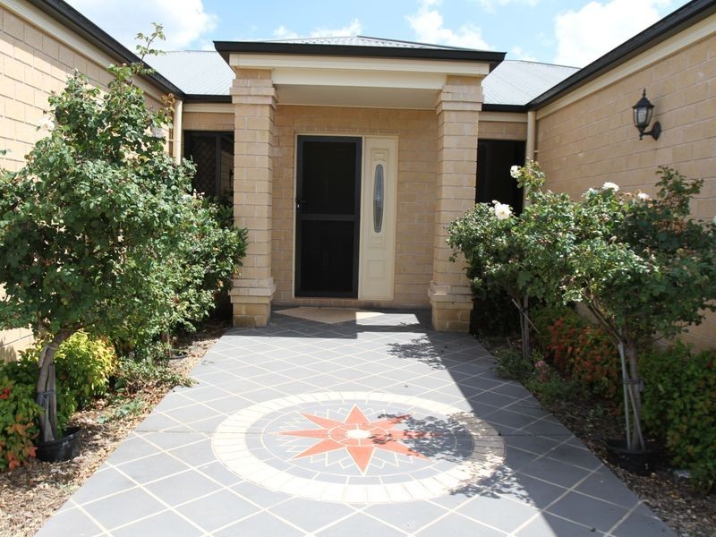 51 Peters Road, Acland QLD 4401