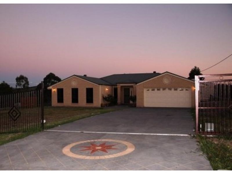 51 Peters Road, Acland QLD 4401