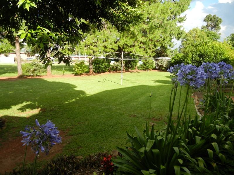 6 Highfields Road, Highfields QLD 4352