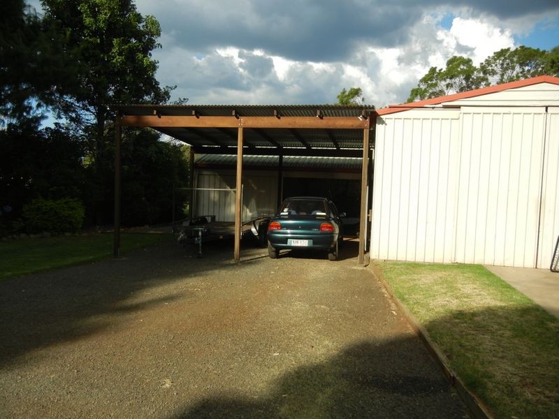 6 Highfields Road, Highfields QLD 4352