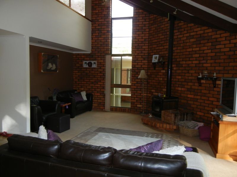 6 Highfields Road, Highfields QLD 4352