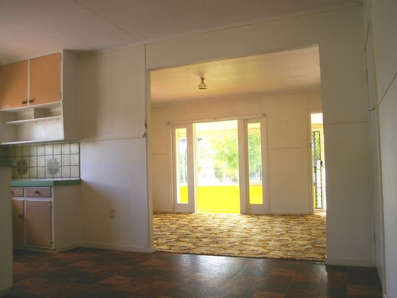 5 Eardley Street, Newtown QLD 4350