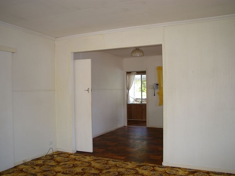 5 Eardley Street, Newtown QLD 4350