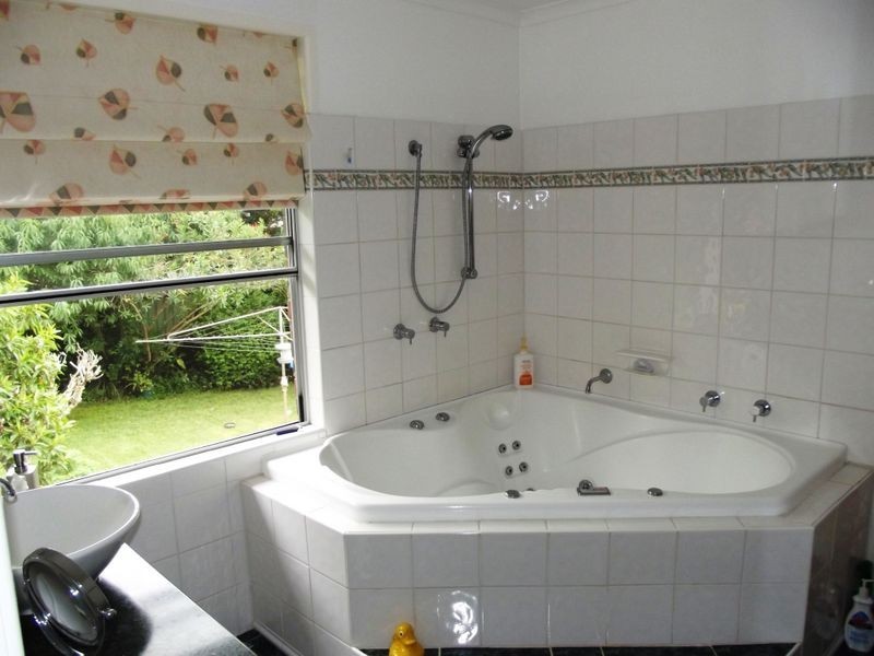 24 Heathwood Street, Rangeville QLD 4350