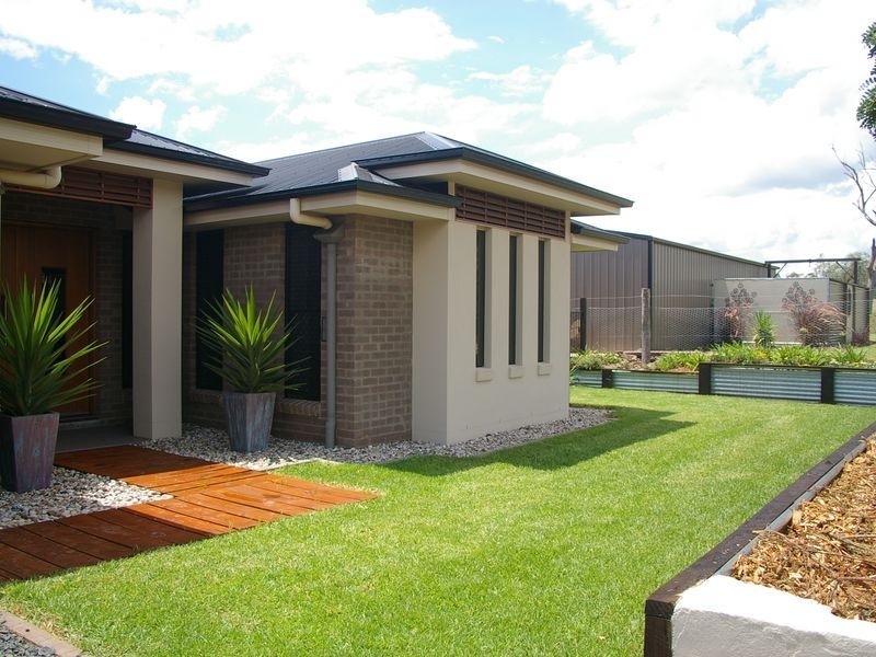 2 Petria Court, Meringandan QLD 4352