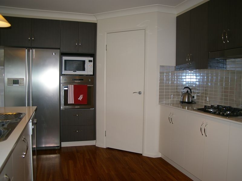 2 Petria Court, Meringandan QLD 4352