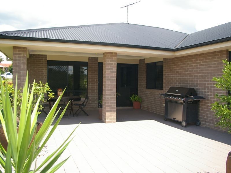 2 Petria Court, Meringandan QLD 4352